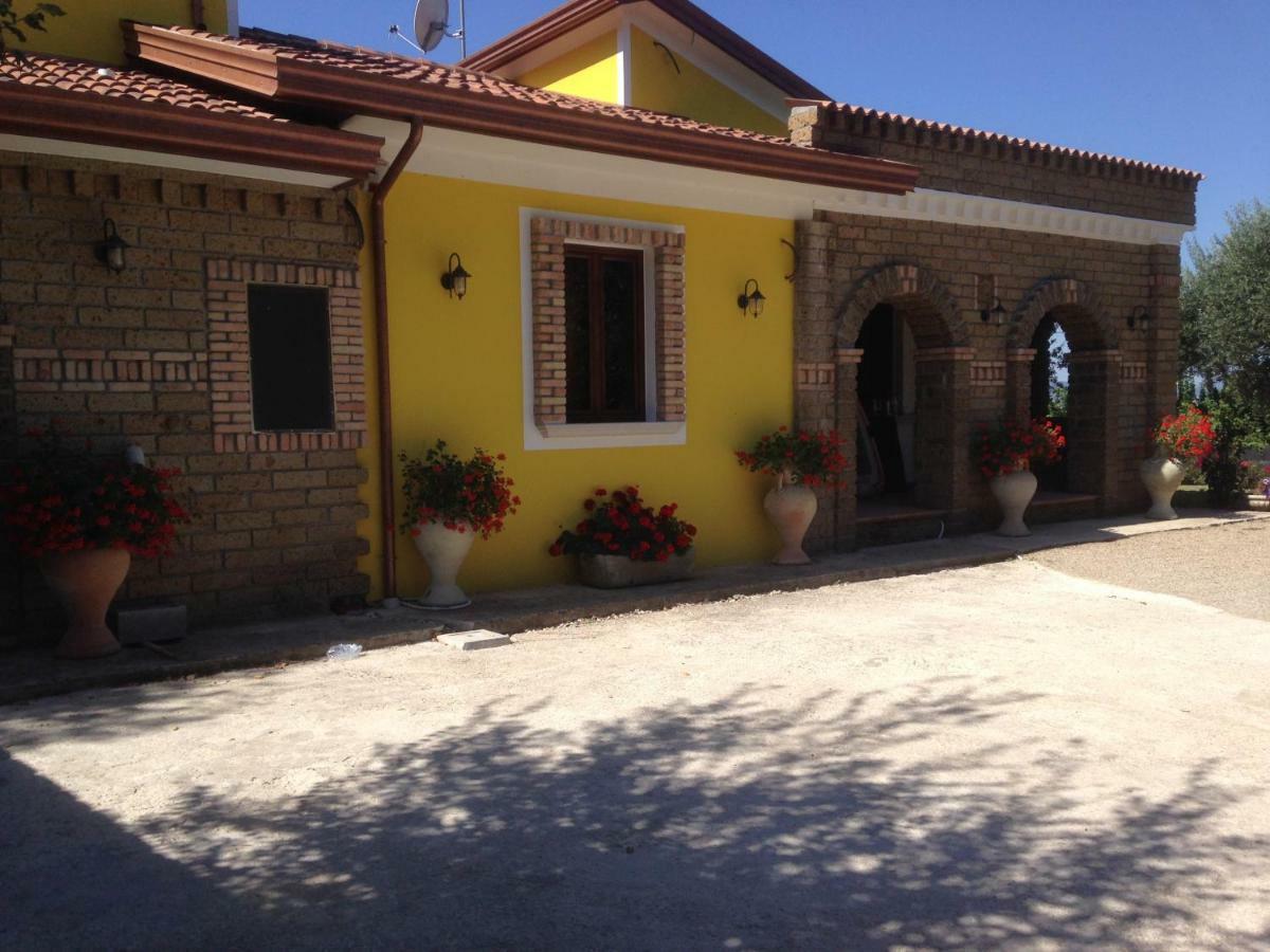 Villa "Casa Al Chiazzullo" Mirabella Eclano Екстериор снимка