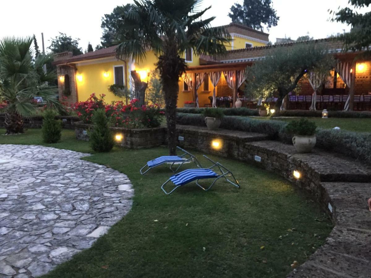 Villa "Casa Al Chiazzullo" Mirabella Eclano Екстериор снимка