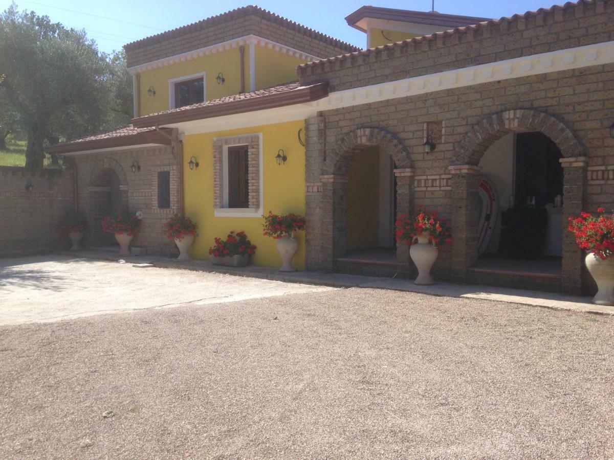 Villa "Casa Al Chiazzullo" Mirabella Eclano Екстериор снимка