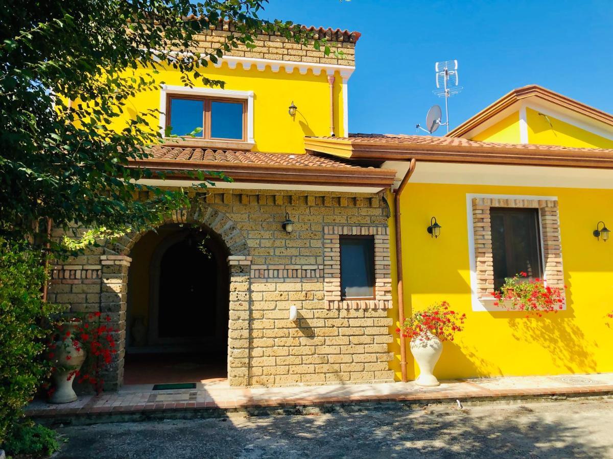 Villa "Casa Al Chiazzullo" Mirabella Eclano Екстериор снимка